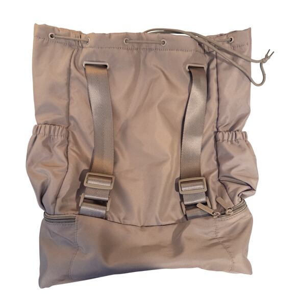 Beyond Yoga Convertible Backpack Birch Tote Bag - Picture 5 of 8